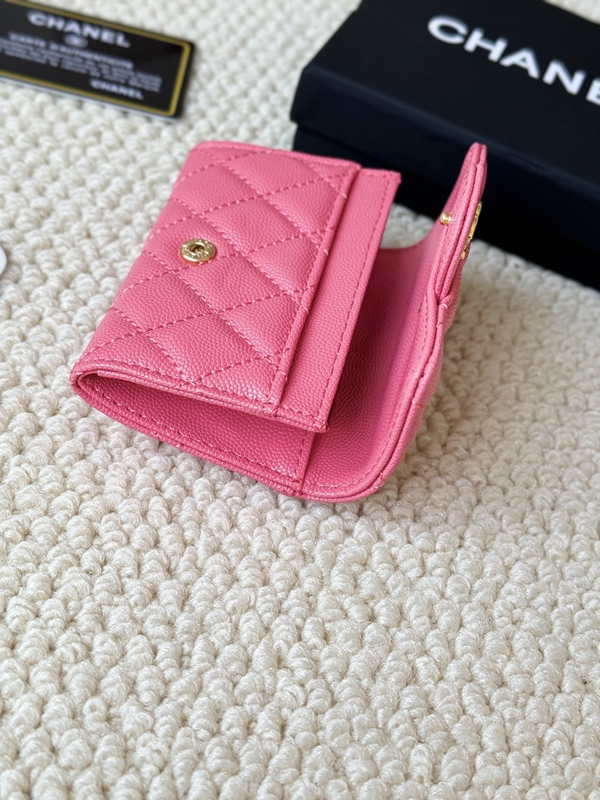 コピーシャネル激安財布着用イメージ